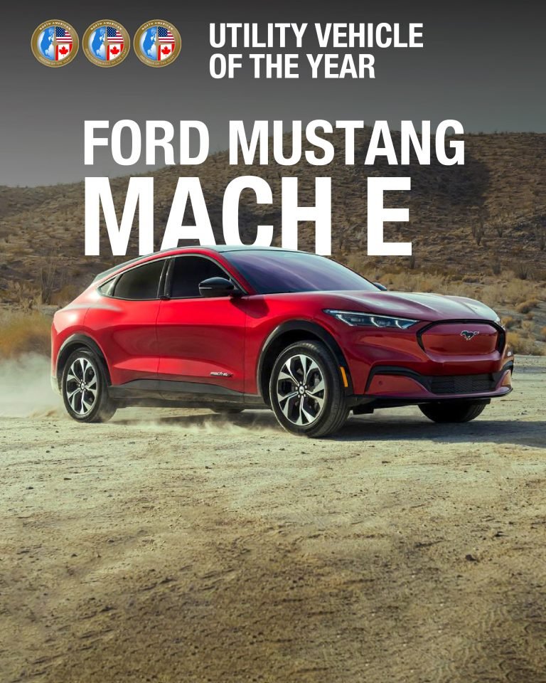 Xe điện Ford Mustang Mach-E tạo bất ngờ khi giành lấy giải xe tiện ích của năm tại Bắc Mỹ.